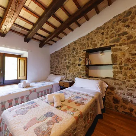 Летний дом Turisme Rural - Mas - Monells