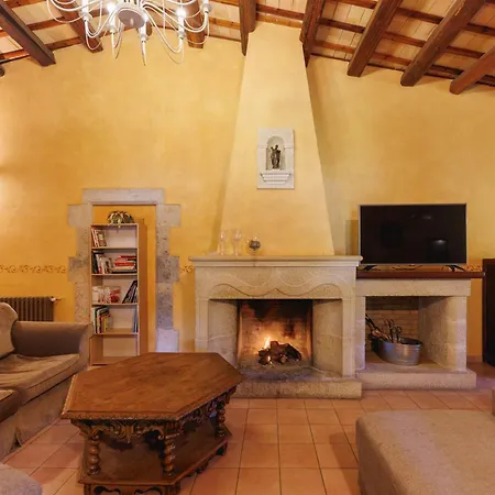 Turisme Rural - Mas Vila - Monells Country house